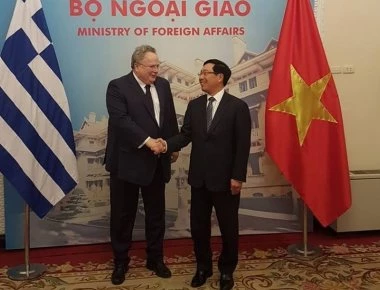 Με ΥΠΕΞ Βιετνάμ συναντάται ο Ν.Κοτζιάς - Tι θα παραχωρήσει αυτή τη φορά; - Τα βιετναμέζικα restaurant της Αθήνας;